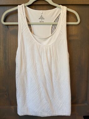 Prana Women's White Textured Scoop Neck Tank- Medium